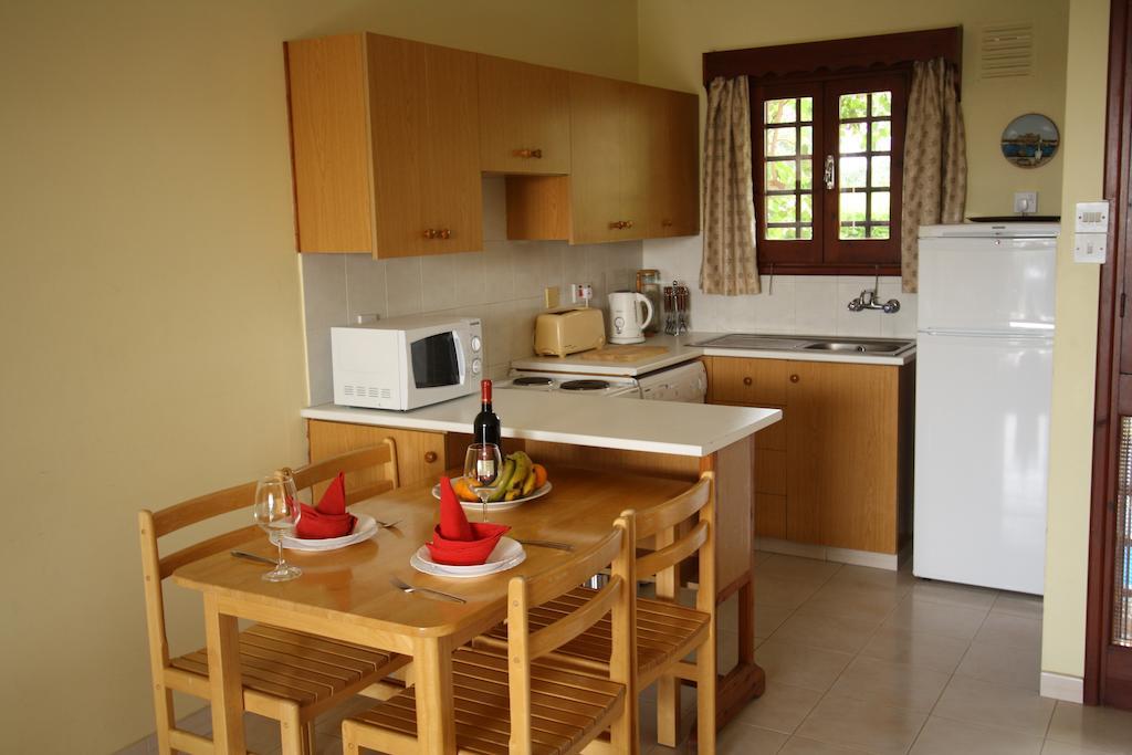 Maria Villa Pissoúri Chambre photo
